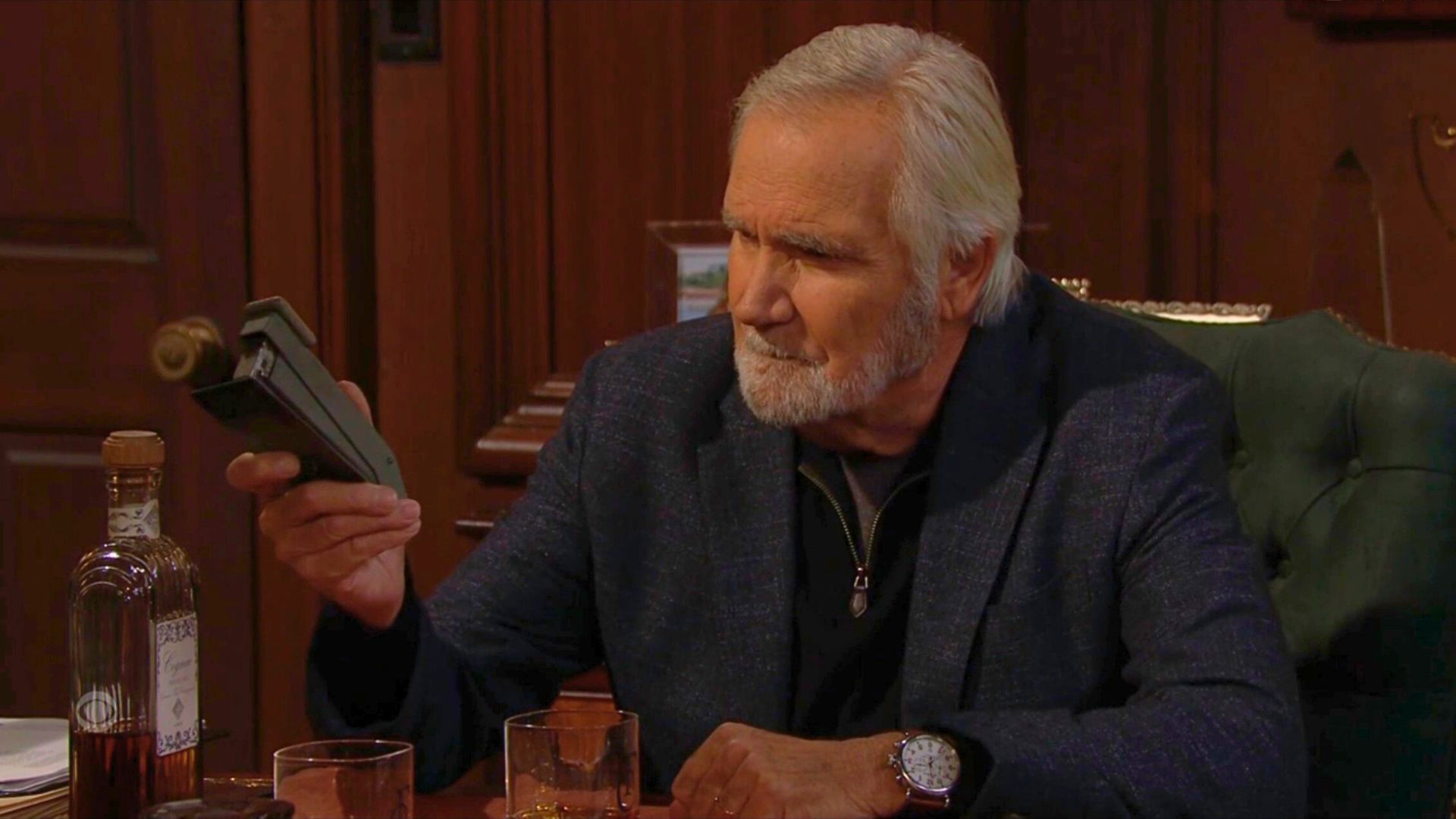 Eric gives Ridge his stapler on The Bold and the Beautiful recap