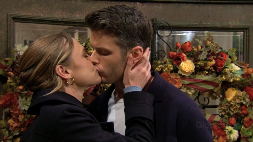 Claire kisses Kyle on The Young and the Restless