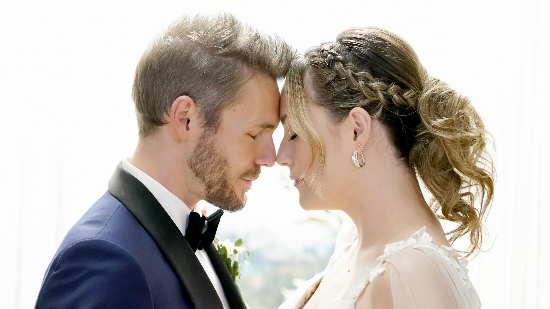 The Bold and the Beautiful First Look: Hope and Liam's Wedding Photos and B&B spoilers - The Soap Scene