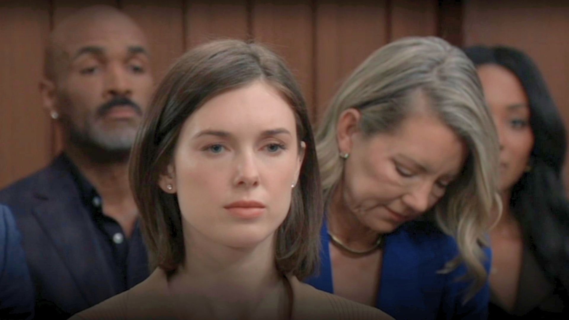Willow listens to Alexis' closing arguments on General Hospital | Photo: ABC