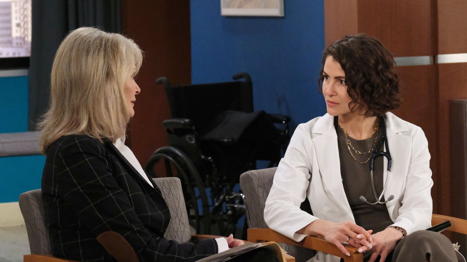 Marlena gets health news from Sarah on Days of our Lives spoilers