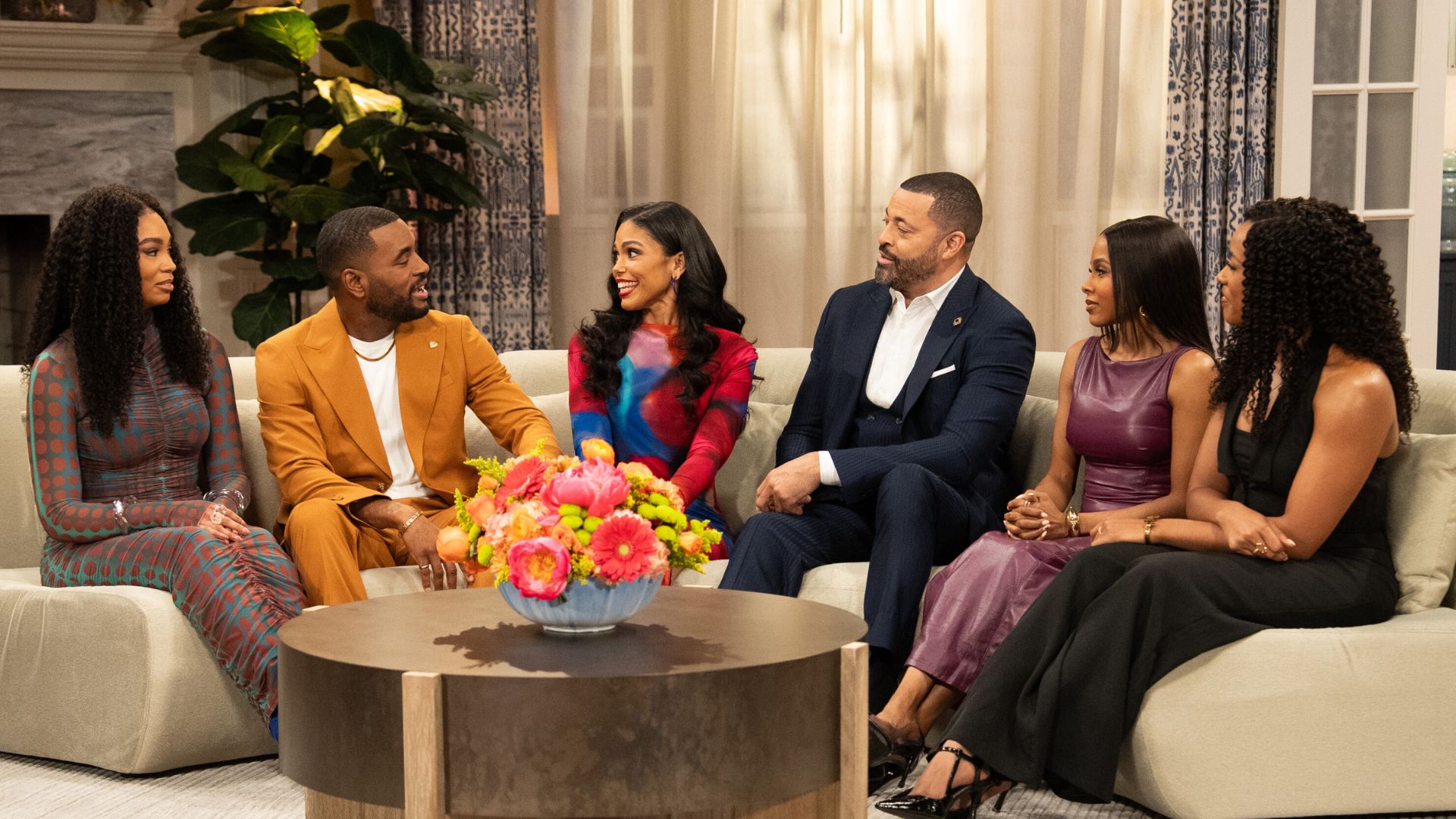 Beyond the Gates: Inside Fairmont Crest | Photo: ParamountPress