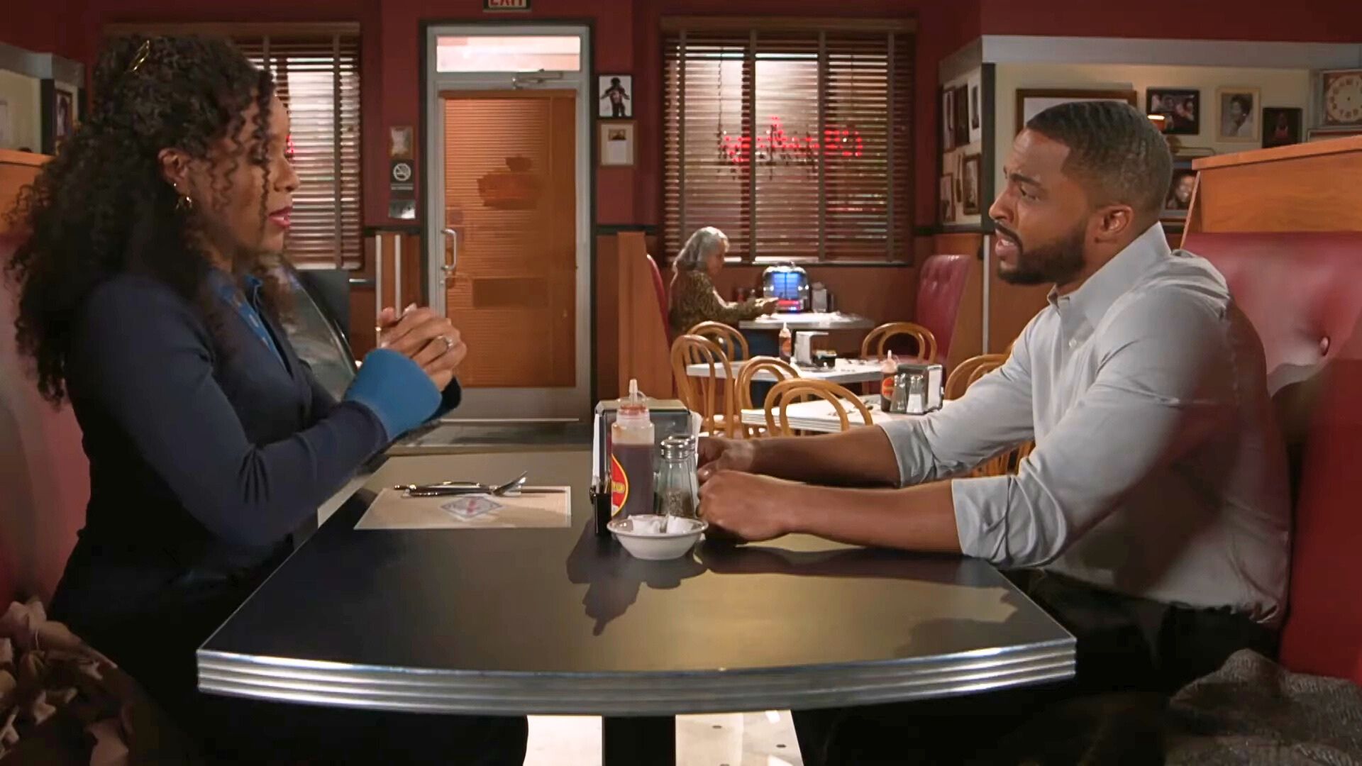 Naomi and Jacob on Beyond the Gates spoilers