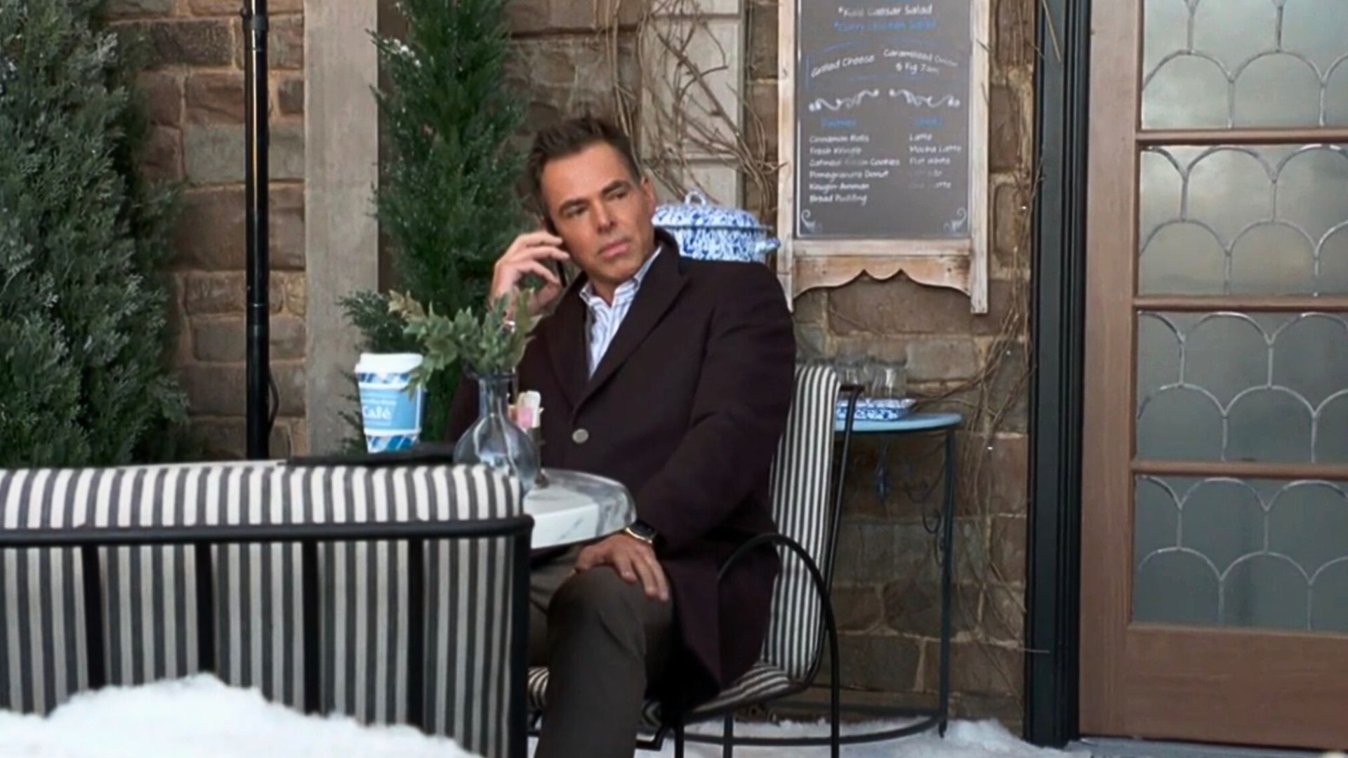 Billy calls his mom on The Young and the Restless recap